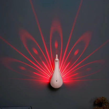 NovaWings™ – Wandlampe mit Projektion von Flügeln im Flug