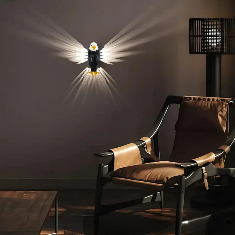 NovaWings™ – Wandlampe mit Projektion von Flügeln im Flug
