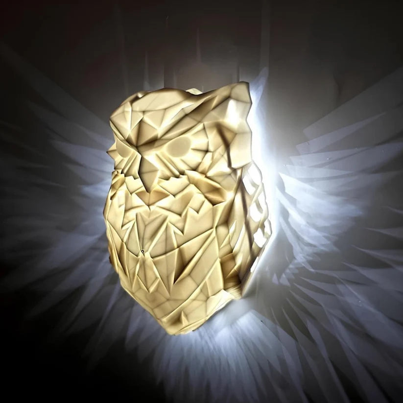NovaWings™ – Wandlampe mit Projektion von Flügeln im Flug